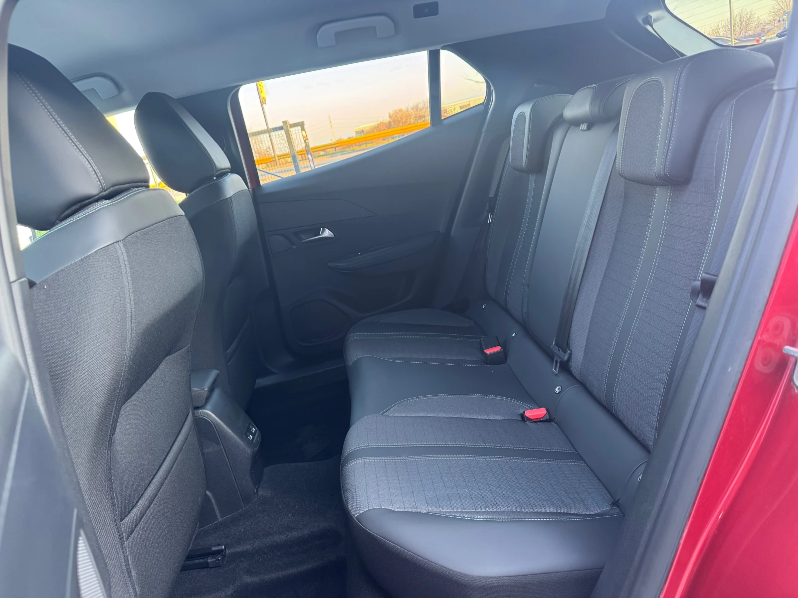 Peugeot 2008 1.5 HDI 110kc Allure pack | Mobile.bg � ����������� 16