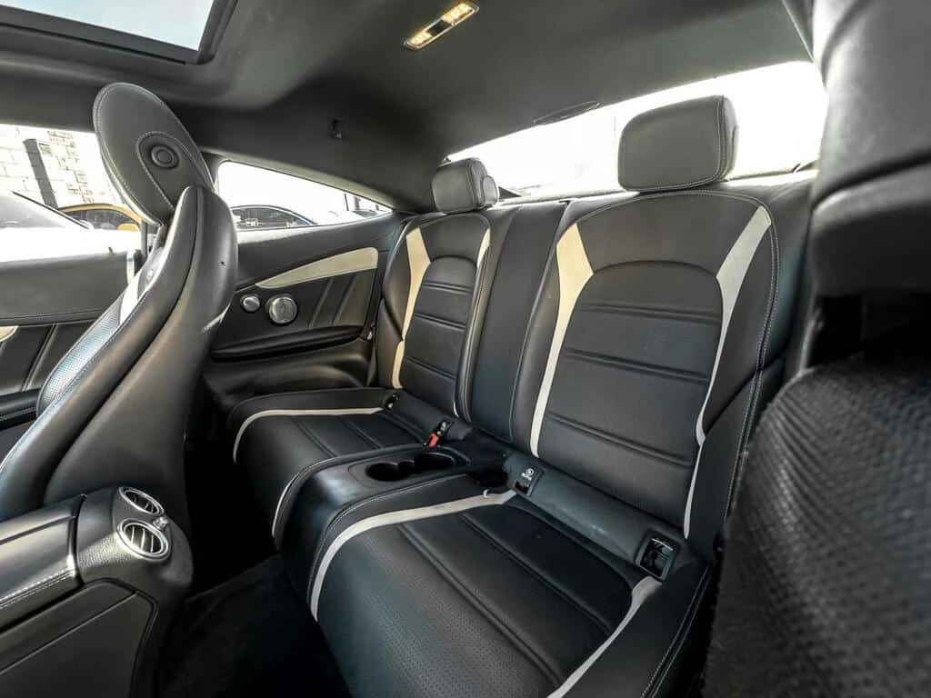 Mercedes-Benz C 63 AMG * S COUPE | SUNROOF | CARBON FIBER EXT | 36 * CARF, снимка 12 - Автомобили и джипове - 54173497