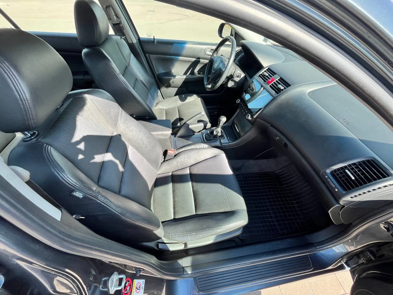 Honda Accord 2.2, снимка 10 - Автомобили и джипове - 54729249