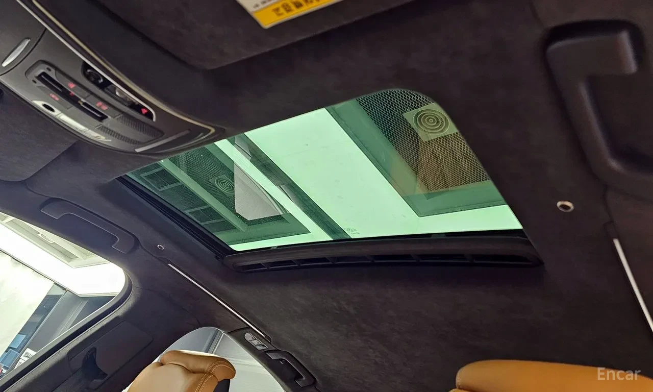 Audi S8 bang&olufsen* massage, снимка 12 - Автомобили и джипове - 54730344