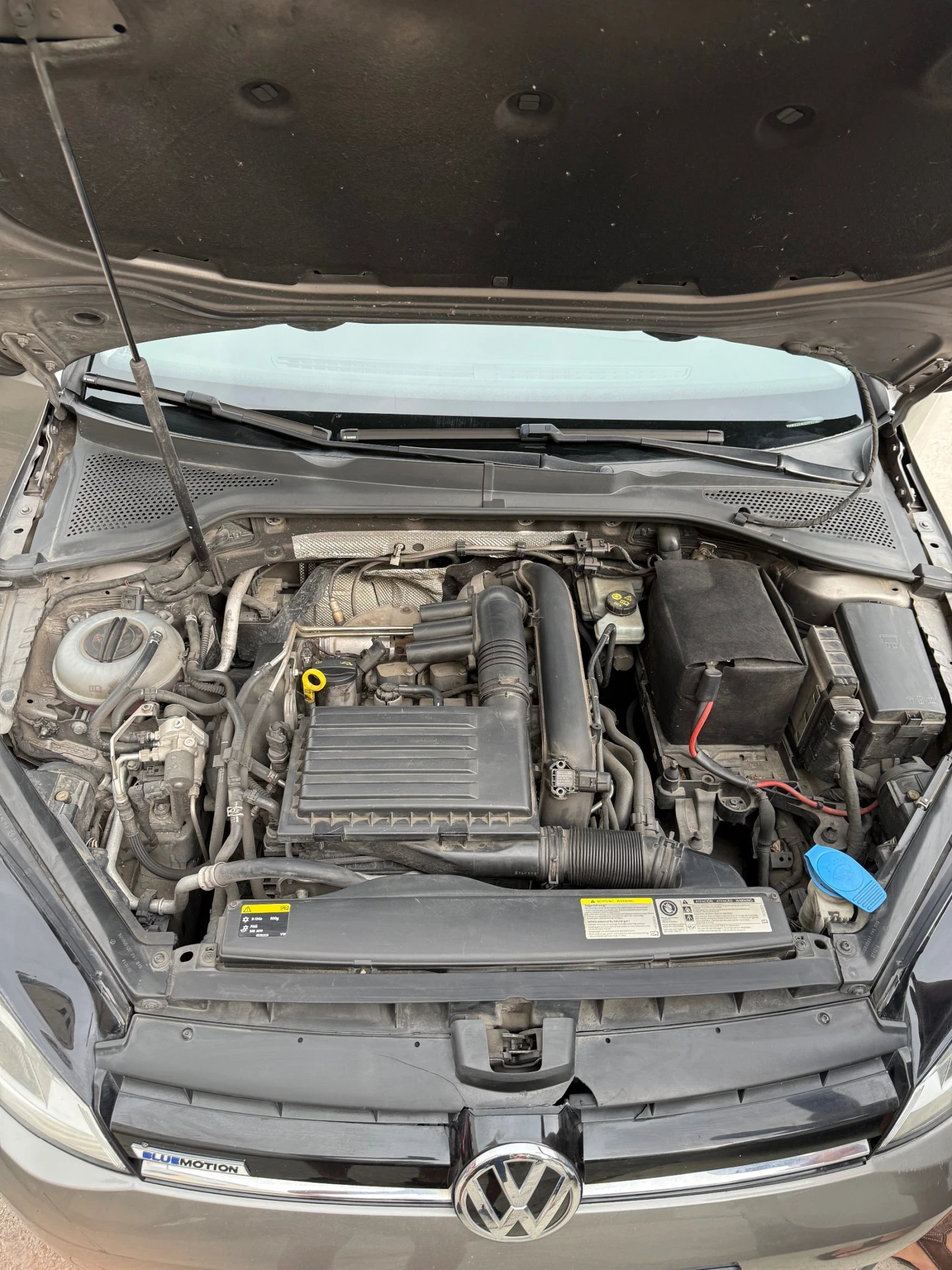 VW Golf VW Golf 7 Variant 1.4 TGI Bluemotion, снимка 17 - Автомобили и джипове - 55107613