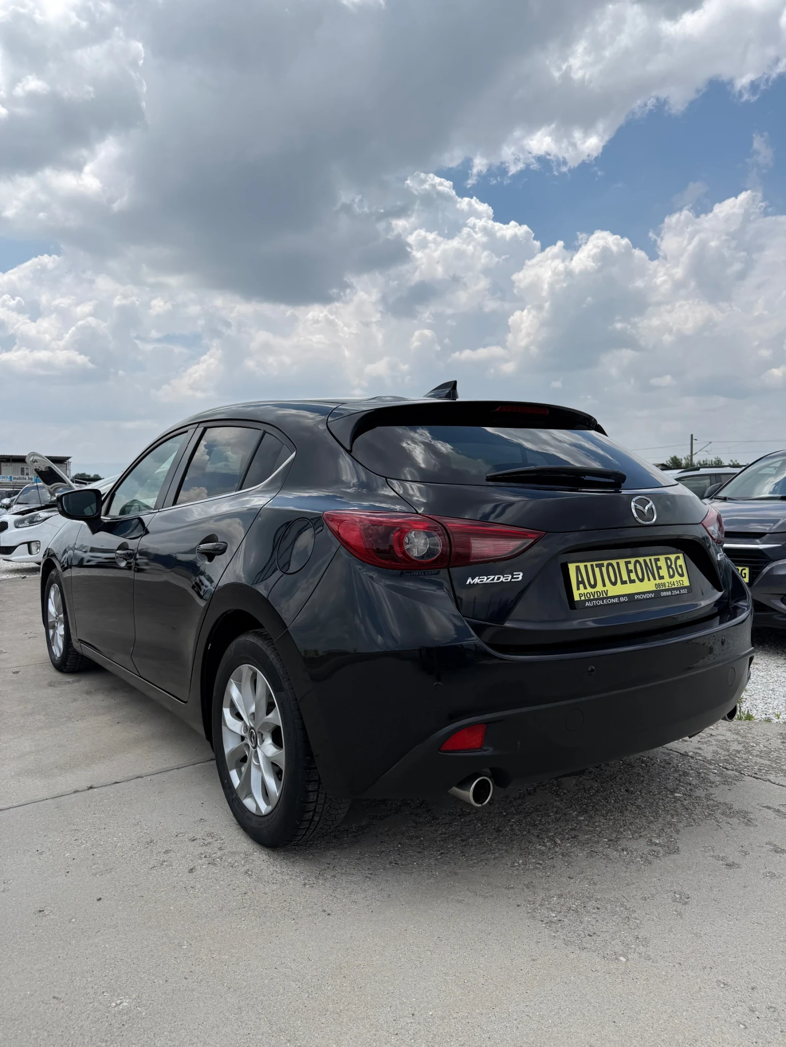 Mazda 3 2.2 SKYACTIV, снимка 4 - Автомобили и джипове - 55153727