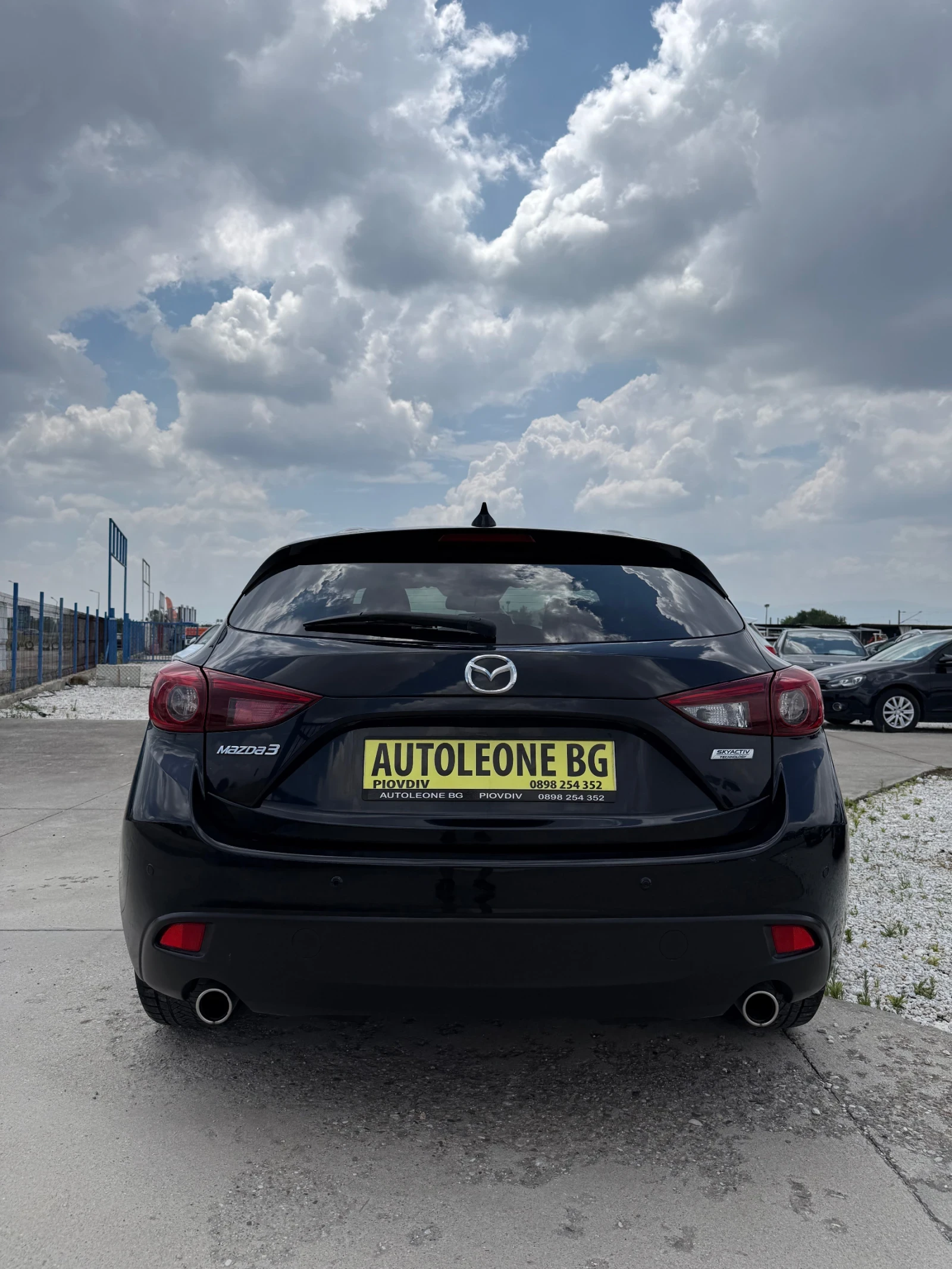 Mazda 3 2.2 SKYACTIV, снимка 5 - Автомобили и джипове - 55153727
