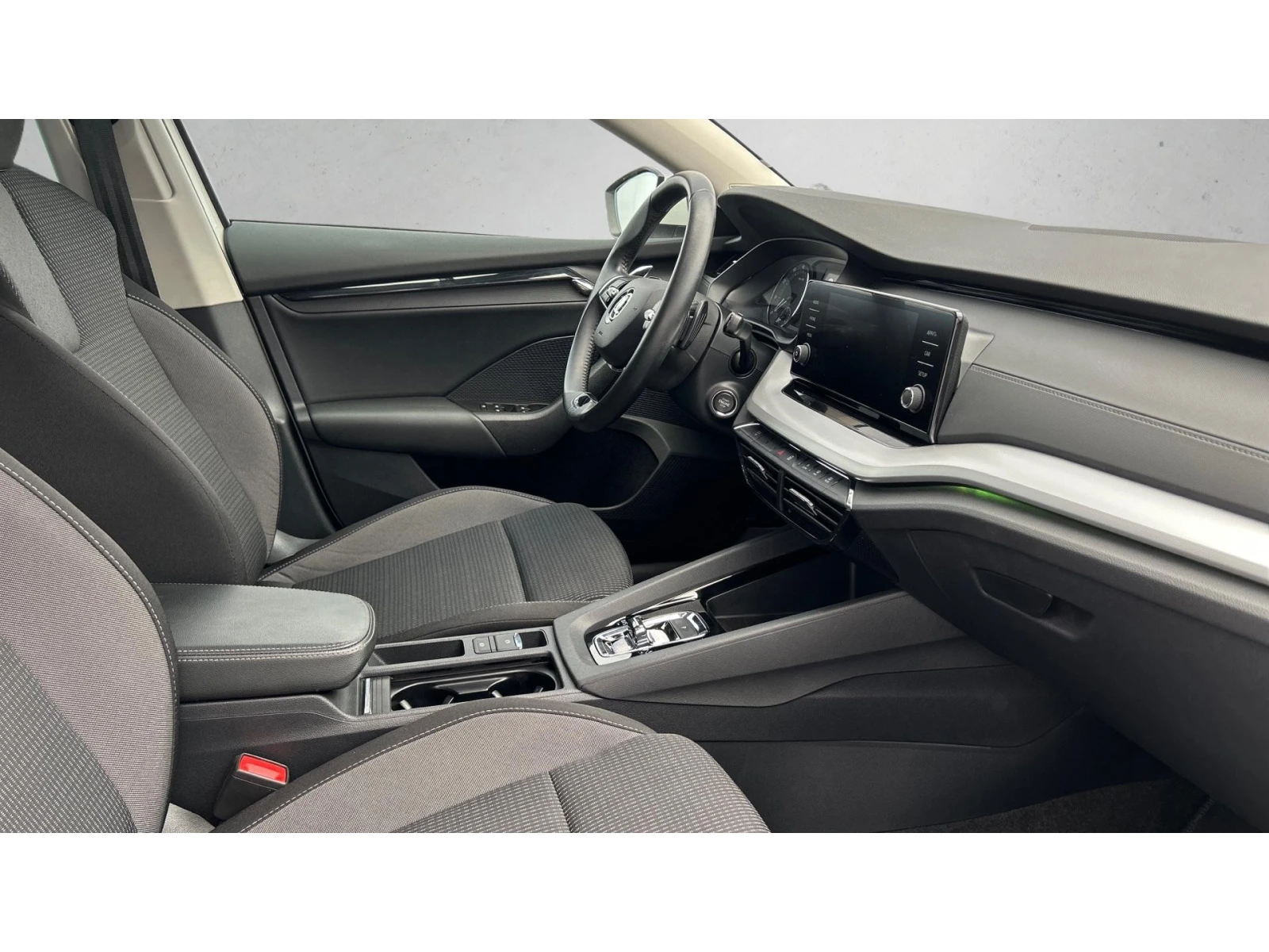 Skoda Octavia 1. 5 e-TSi DSG, Месечна вноска от 240  , снимка 6 - Автомобили и джипове - 55516249