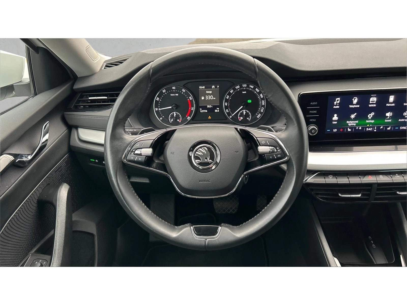 Skoda Octavia 1. 5 e-TSi DSG, Месечна вноска от 240  , снимка 13 - Автомобили и джипове - 55516249