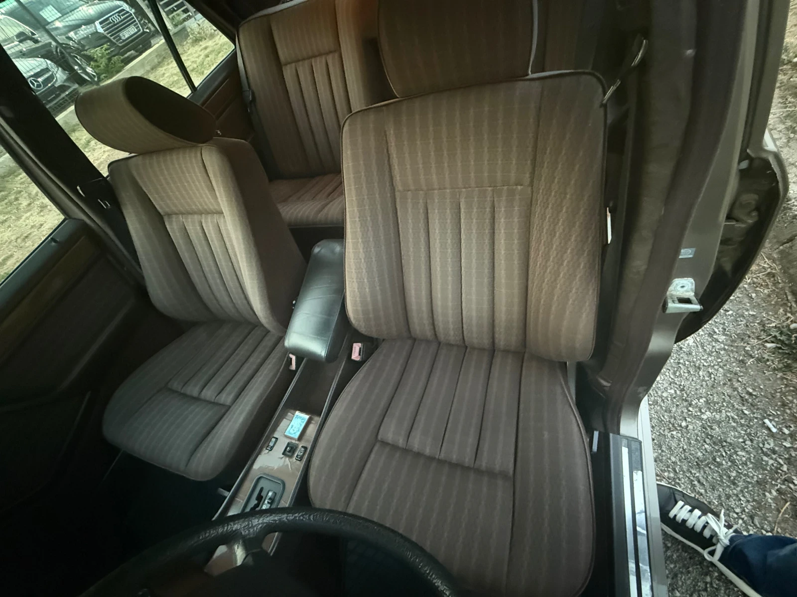 Mercedes-Benz 124 124-avtomat-бензин/ газ, снимка 12 - Автомобили и джипове - 55650059
