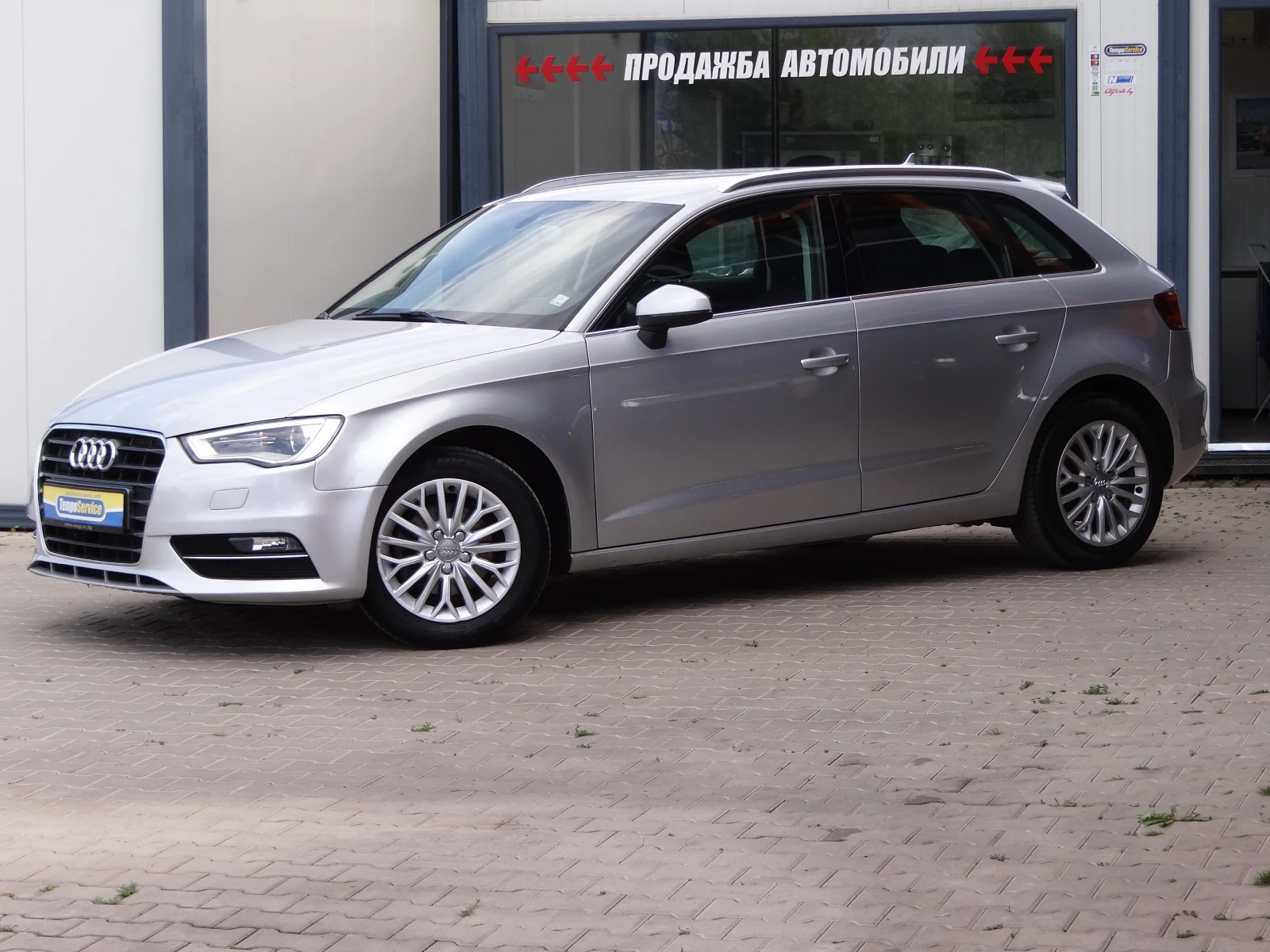 Audi A3 1.6tdi-105k.c. /Auto/Navi/Koja/Bi-Xenon/Led/Euro5B, снимка 2 - Автомобили и джипове - 55803577