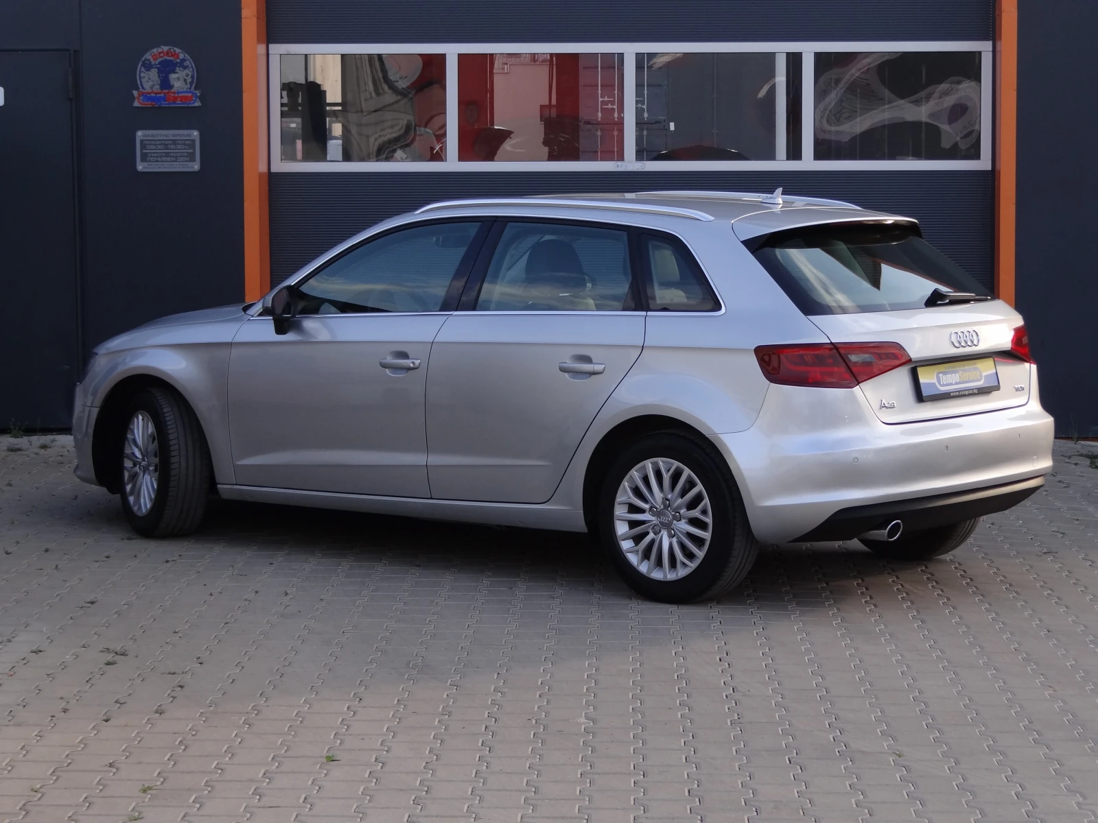 Audi A3 1.6tdi-105k.c. /Auto/Navi/Koja/Bi-Xenon/Led/Euro5B, снимка 3 - Автомобили и джипове - 55803577