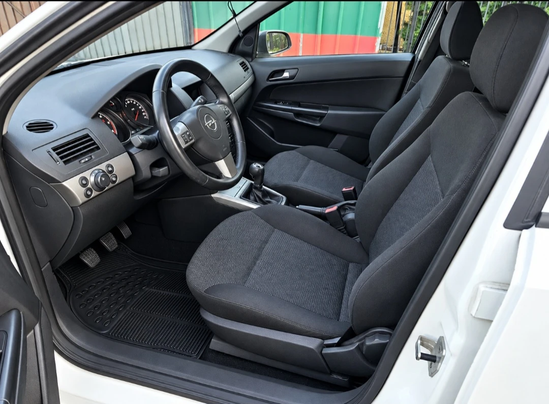 Opel Astra Гаражна-Климатр, снимка 14 - Автомобили и джипове - 56090269