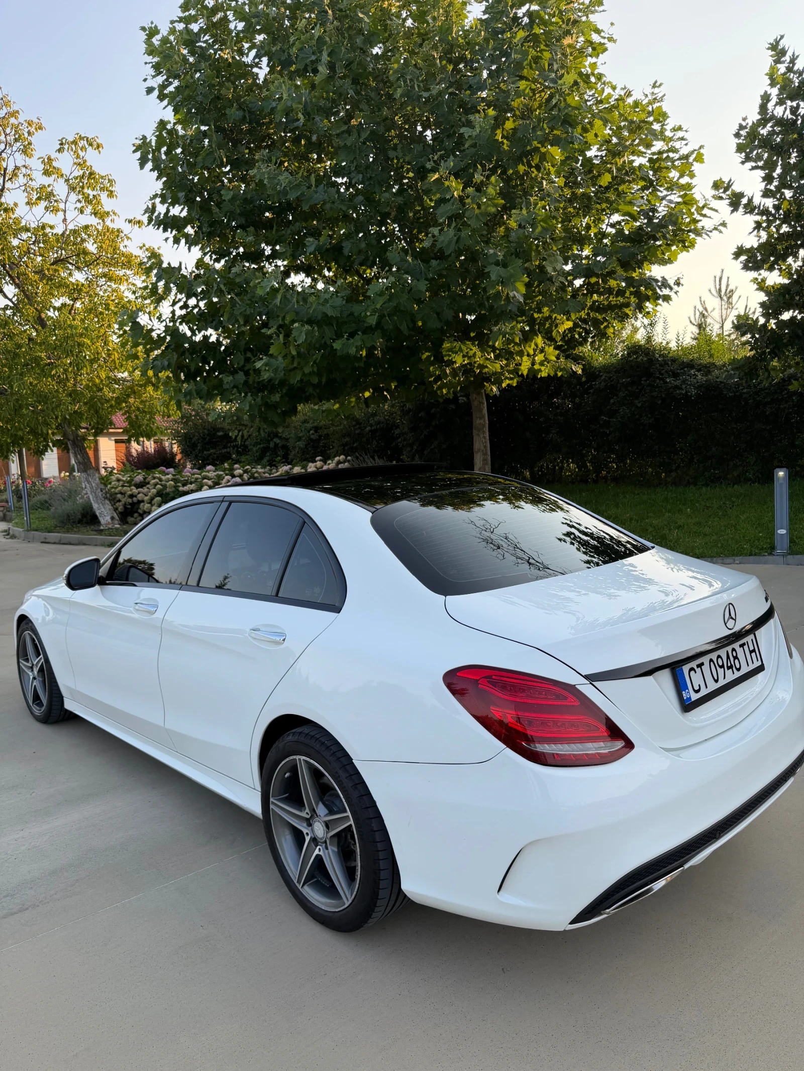 Mercedes-Benz C 300 AMG, снимка 4 - Автомобили и джипове - 56269277