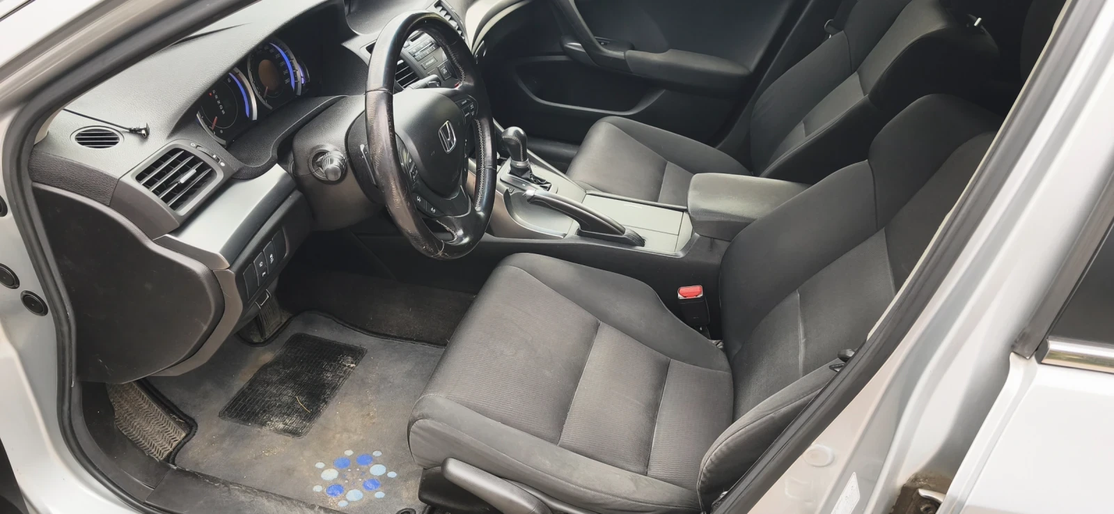 Honda Accord 2.2 CTDI, снимка 15 - Автомобили и джипове - 56294289