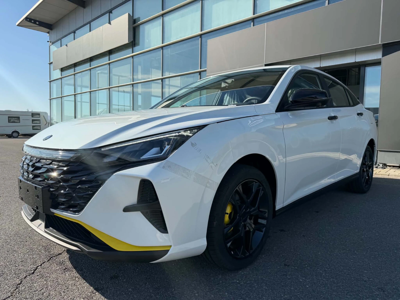 DONGFENG Shine E3 