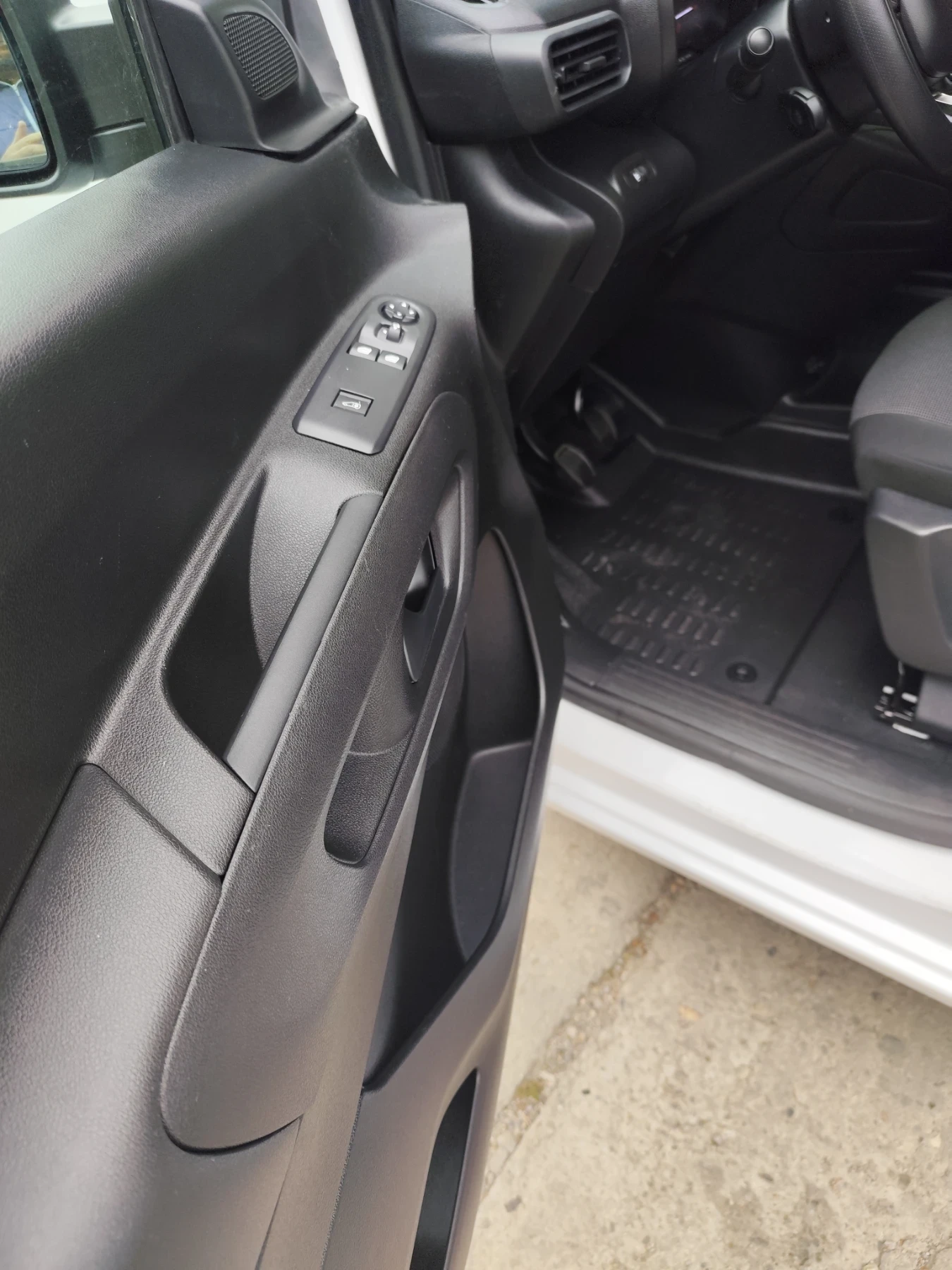Citroen Berlingo, снимка 14 - Автомобили и джипове - 56684302