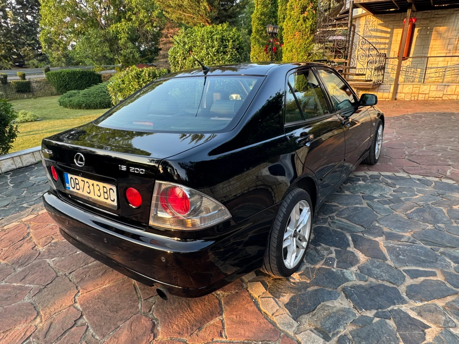 Lexus IS 200, снимка 3 - Автомобили и джипове - 56742074