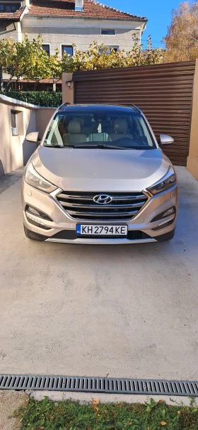 Hyundai Tucson 2.0 Avtomat , Navi, Panorama, TOP!!! | Mobile.bg    5
