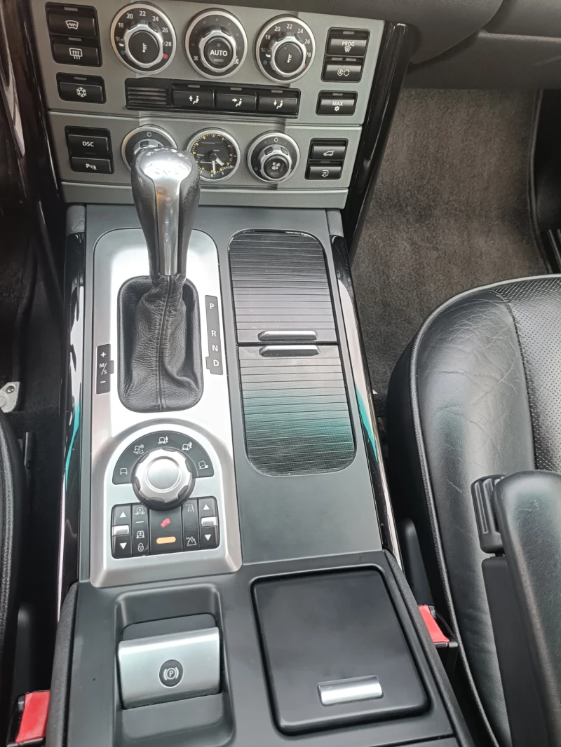 Land Rover Range rover 3.6Td V8 Biturbo , снимка 16 - Автомобили и джипове - 52112892
