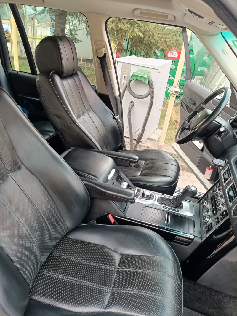 Land Rover Range rover 3.6Td V8 Biturbo , снимка 10 - Автомобили и джипове - 52112892