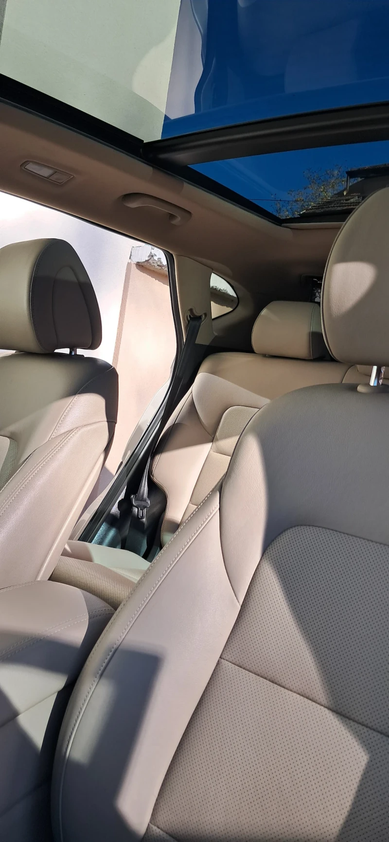 Hyundai Tucson 2.0 Avtomat , Navi, Panorama, TOP!!!, снимка 10 - Автомобили и джипове - 52256061