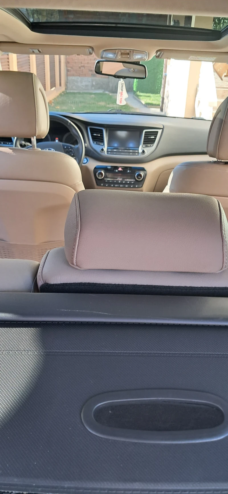 Hyundai Tucson 2.0 Avtomat , Navi, Panorama, TOP!!!, снимка 15 - Автомобили и джипове - 52256061