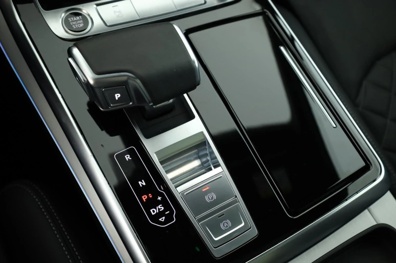 Audi Q7 50 TDI/FACELIFT/S-LINE/S-SEATS/MATRIX/B&O/7-МЕСТЕН, снимка 12 - Автомобили и джипове - 53371365
