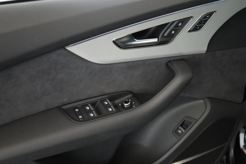 Audi Q7 50 TDI/FACELIFT/S-LINE/S-SEATS/MATRIX/B&O/7-МЕСТЕН, снимка 7 - Автомобили и джипове - 53371365