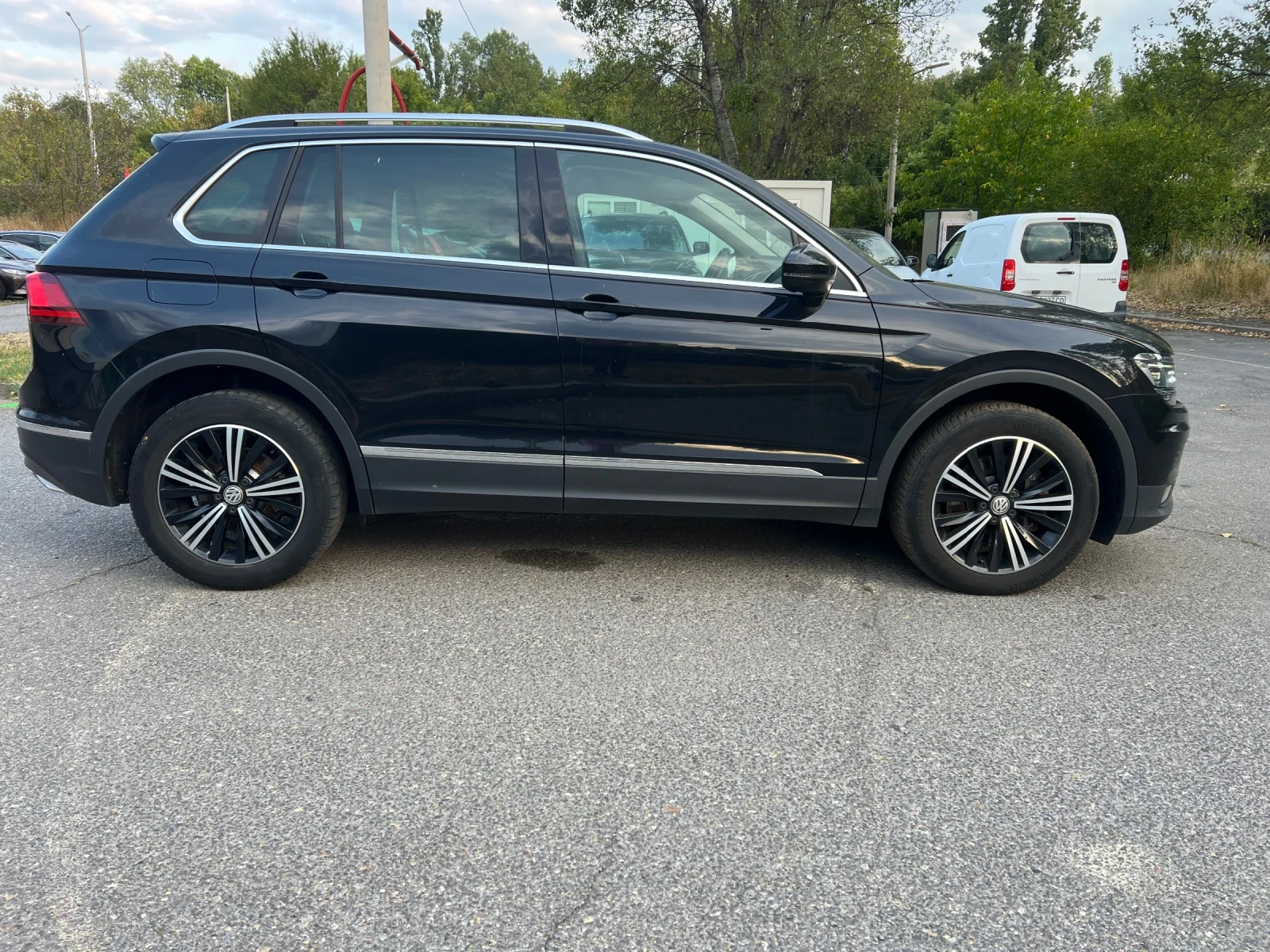 VW Tiguan 2.0TDI/Highline/4Motion - изображение 7