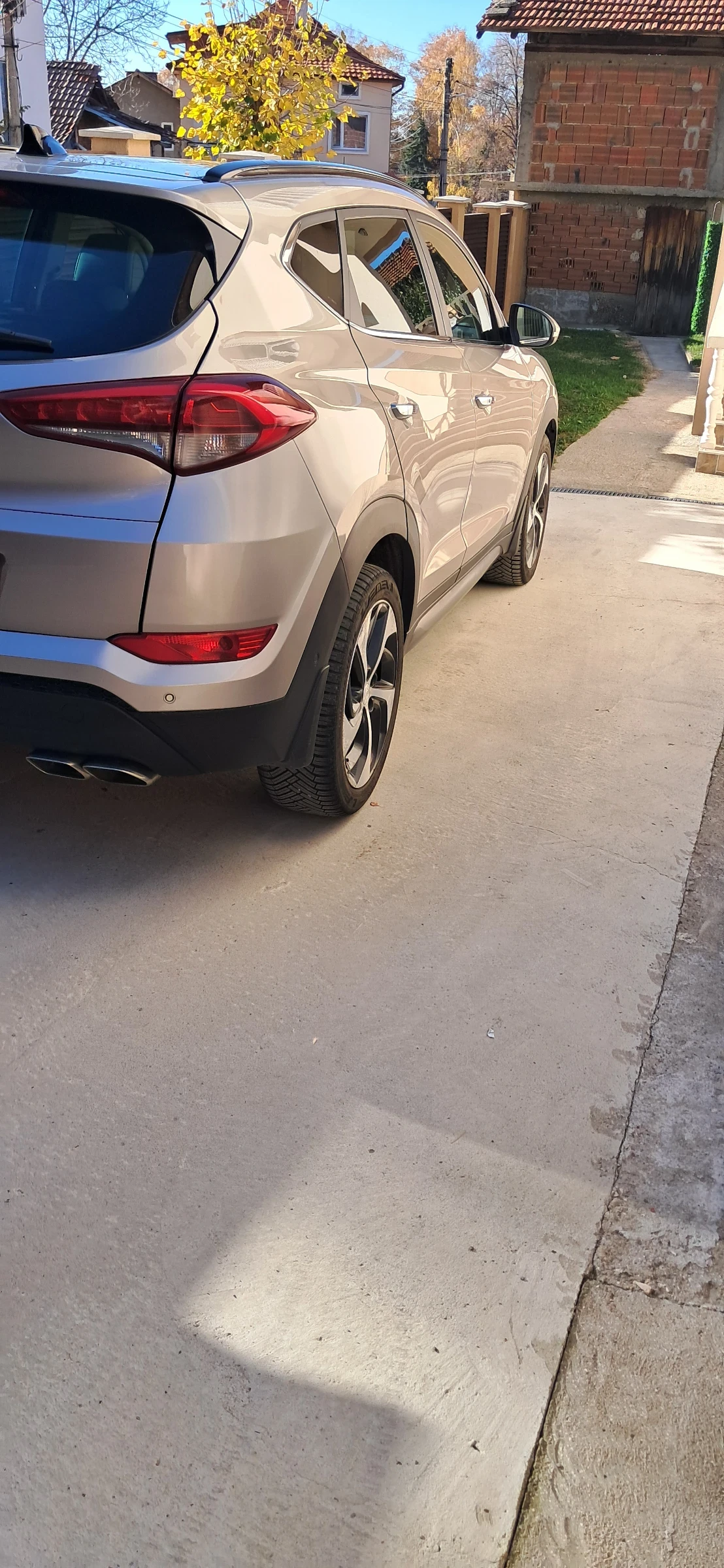 Hyundai Tucson 2.0 Avtomat , Navi, Panorama, TOP!!! | Mobile.bg   8