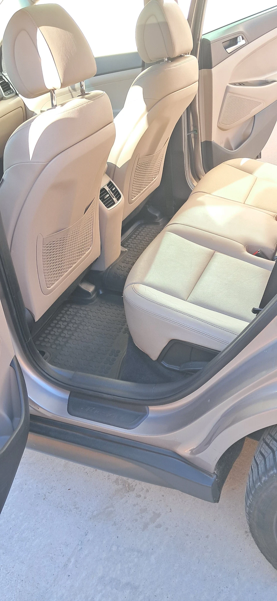 Hyundai Tucson 2.0 Avtomat , Navi, Panorama, TOP!!! | Mobile.bg   12