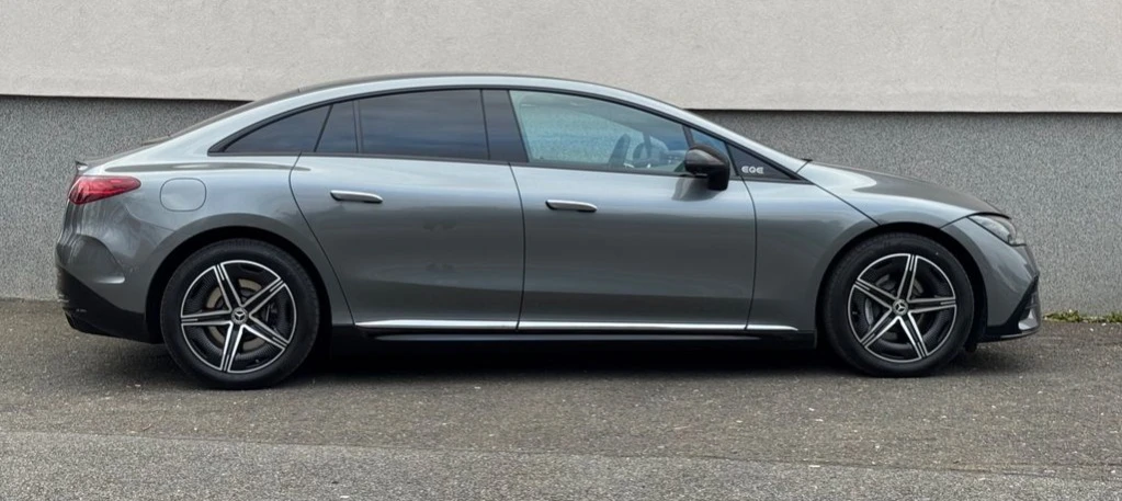 Mercedes-Benz EQE 300 AMG Line - изображение 3