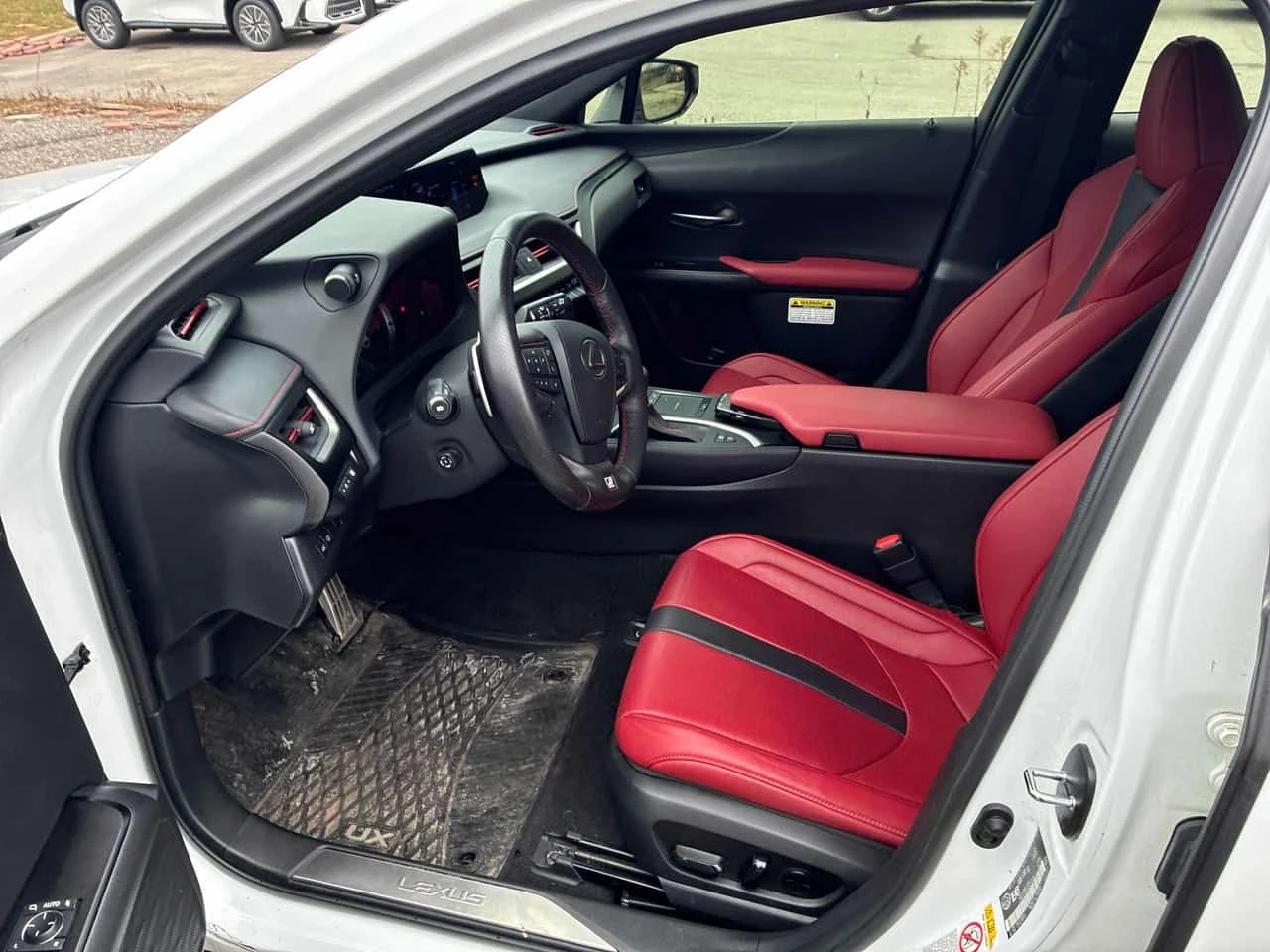 Lexus UX 250h * CARFAX * КАМЕРА * ОБДУХВАНЕ * ШИБИДАХ * ПАМЕТ, снимка 5 - Автомобили и джипове - 54084688