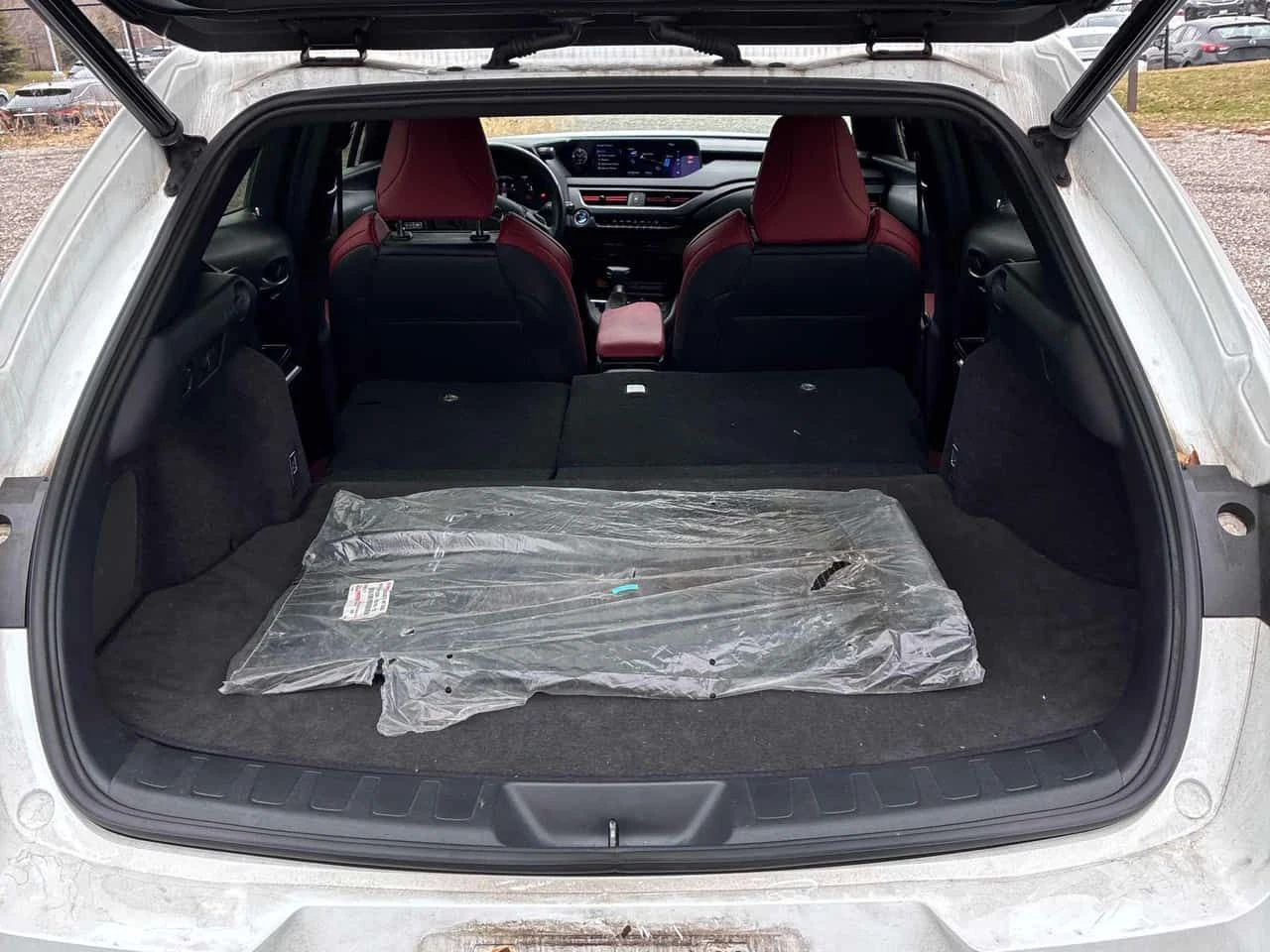 Lexus UX 250h * CARFAX * КАМЕРА * ОБДУХВАНЕ * ШИБИДАХ * ПАМЕТ, снимка 13 - Автомобили и джипове - 54084688