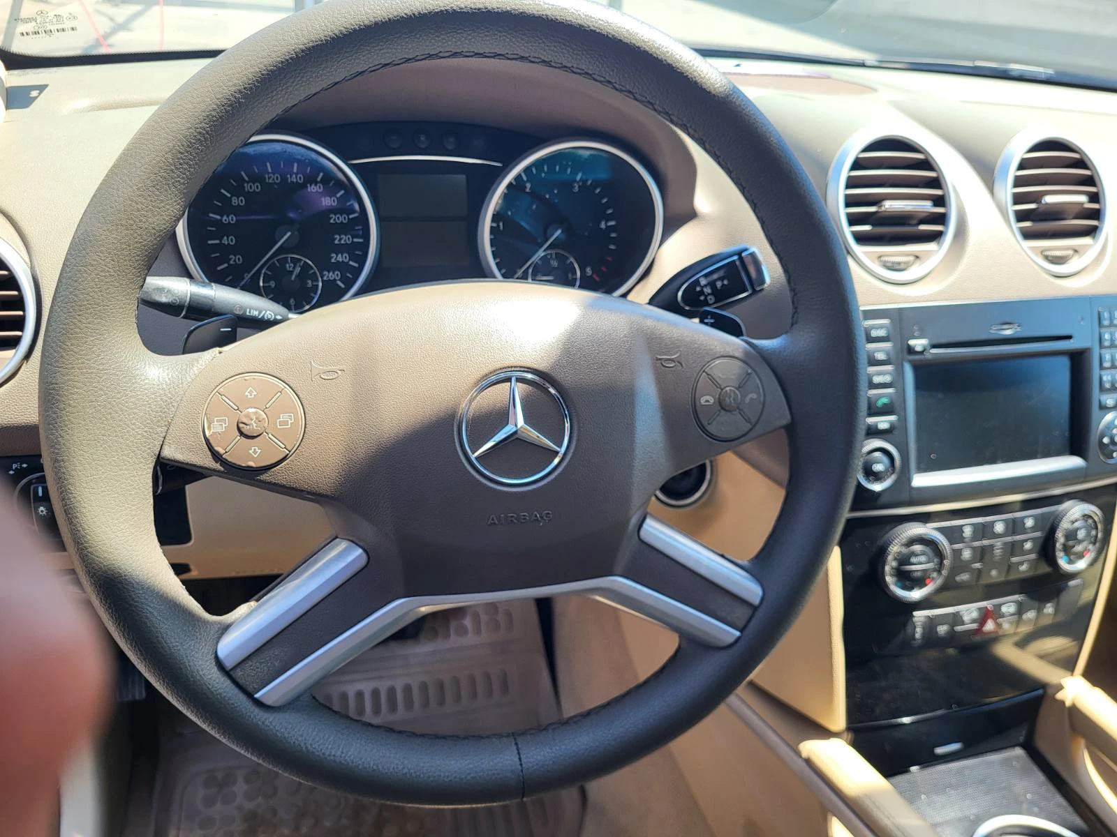 Mercedes-Benz ML 350, снимка 8 - Автомобили и джипове - 54503407