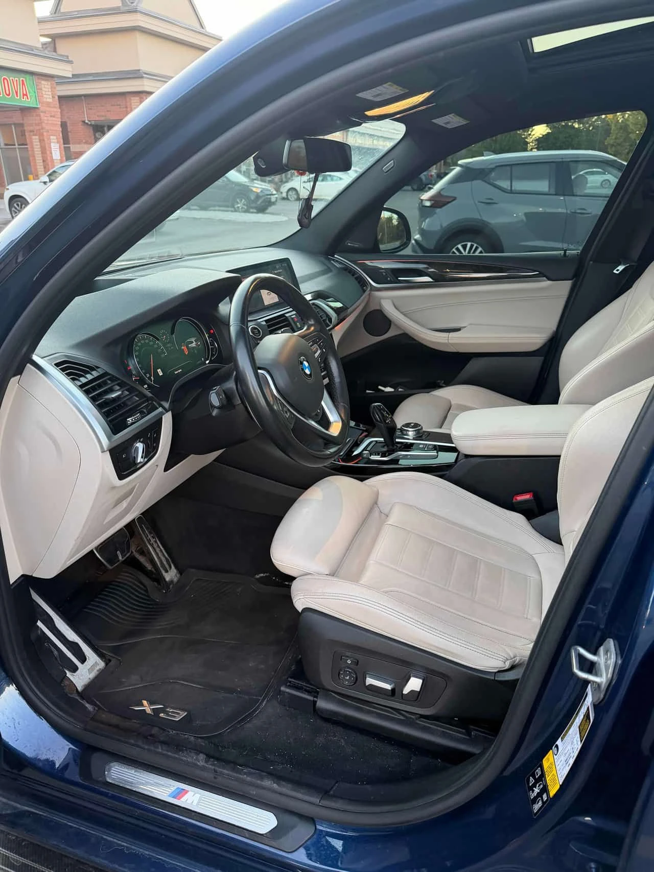 BMW X3 * XDRIVE30I * PANO * ПОДГРЕВИ * KEYLESS, снимка 5 - Автомобили и джипове - 54702698