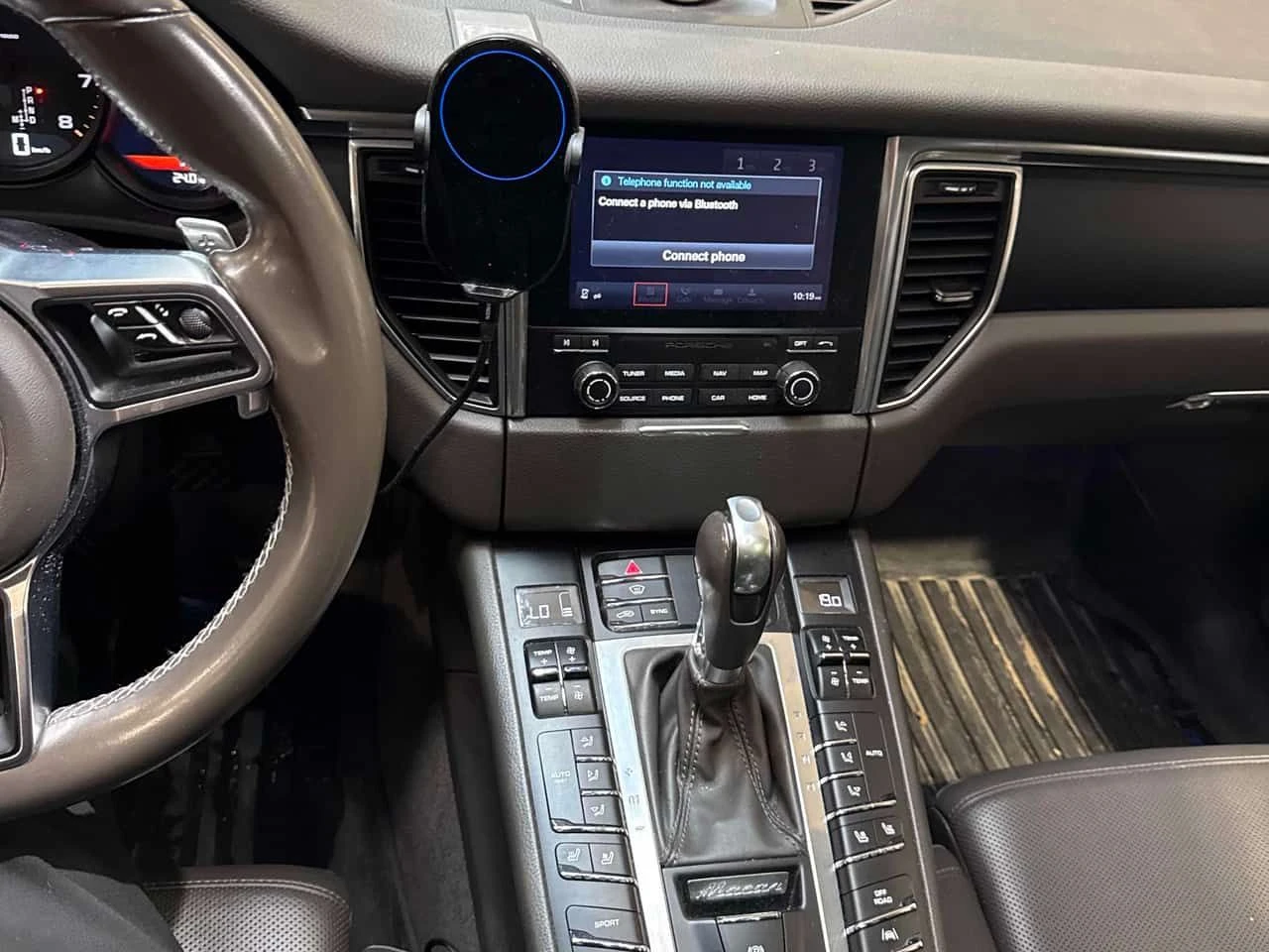 Porsche Macan * AWD 4dr * CARFAX * БЕЗ ПЪРВОНАЧАЛНА ВНОСКА, снимка 9 - Автомобили и джипове - 55156409