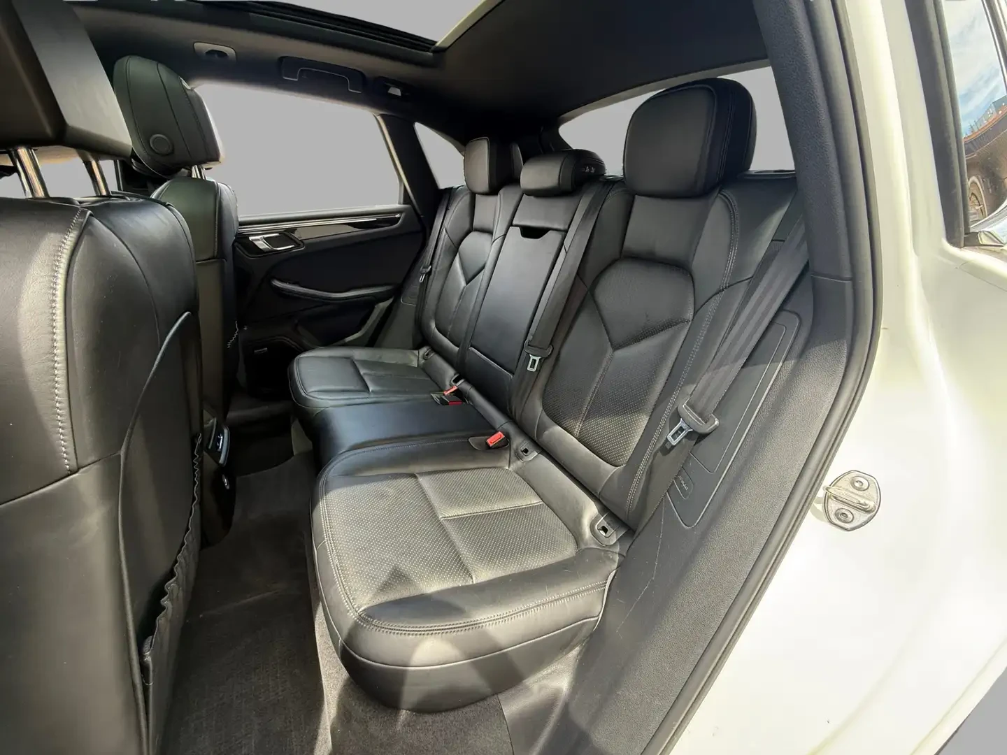 Porsche Macan Porsche Macan S Един Собственик!, снимка 12 - Автомобили и джипове - 55191182