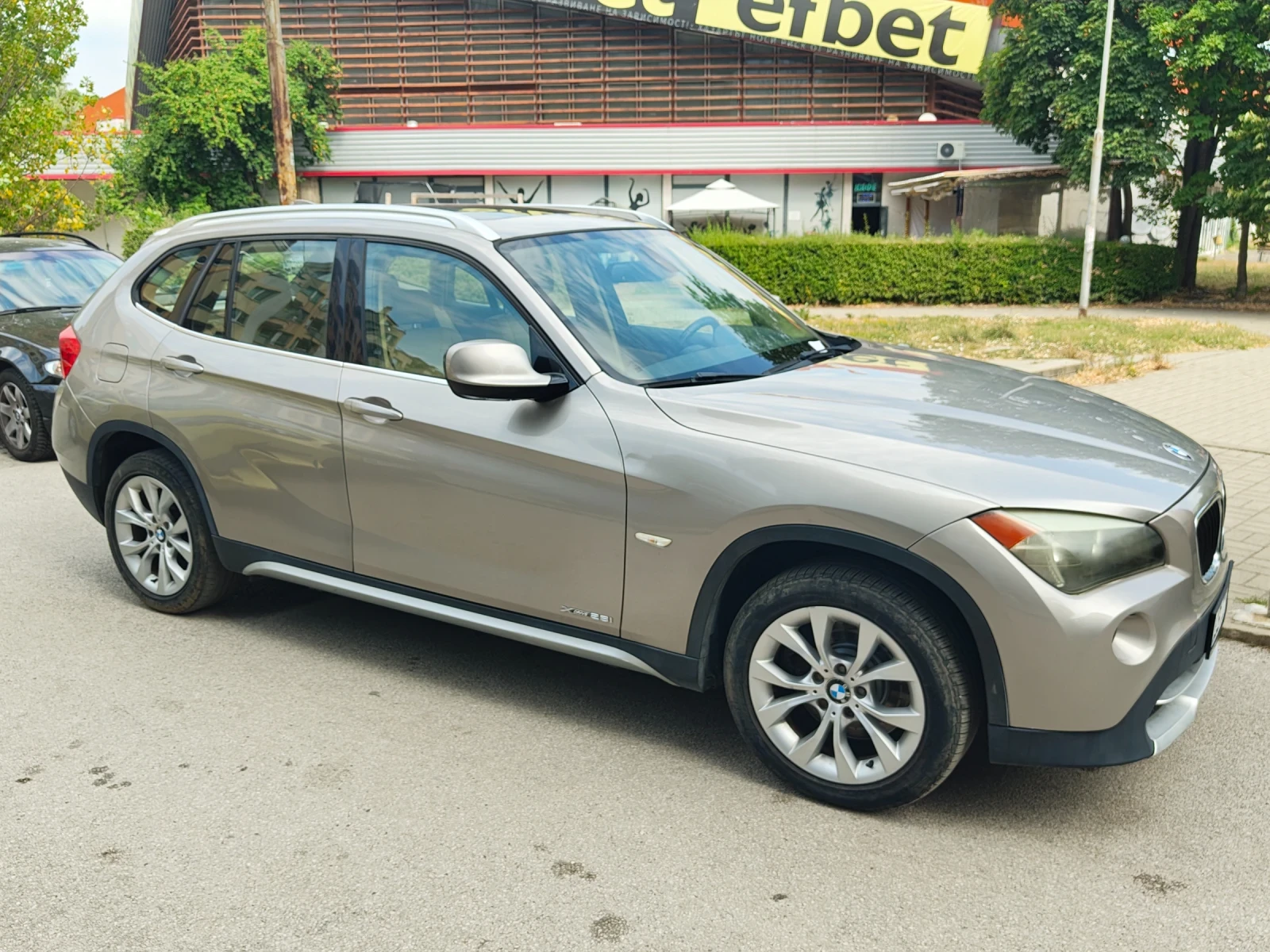 BMW X1, снимка 2 - Автомобили и джипове - 55669042