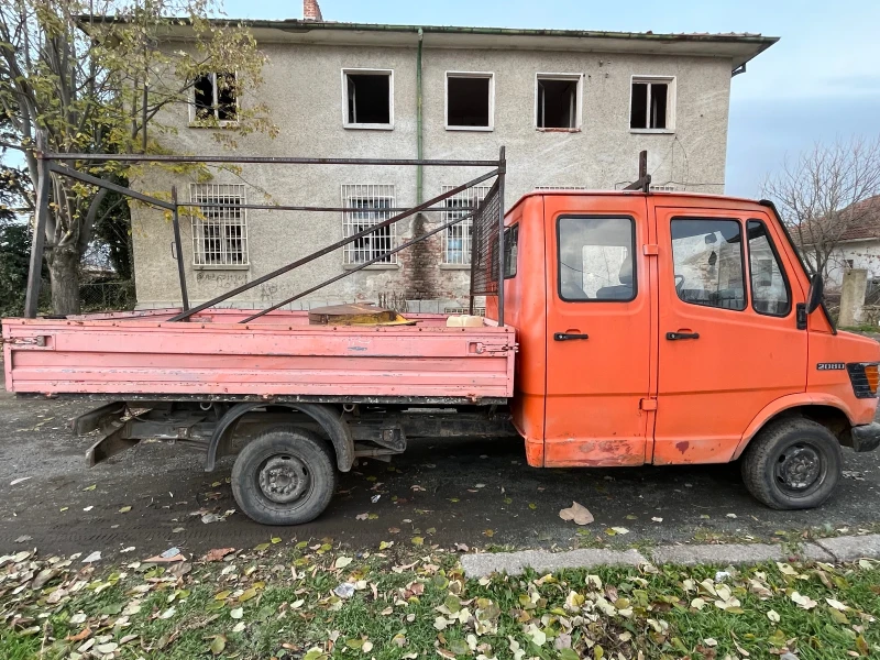 Mercedes-Benz 208 Бордови, снимка 3 - Бусове и автобуси - 48068867