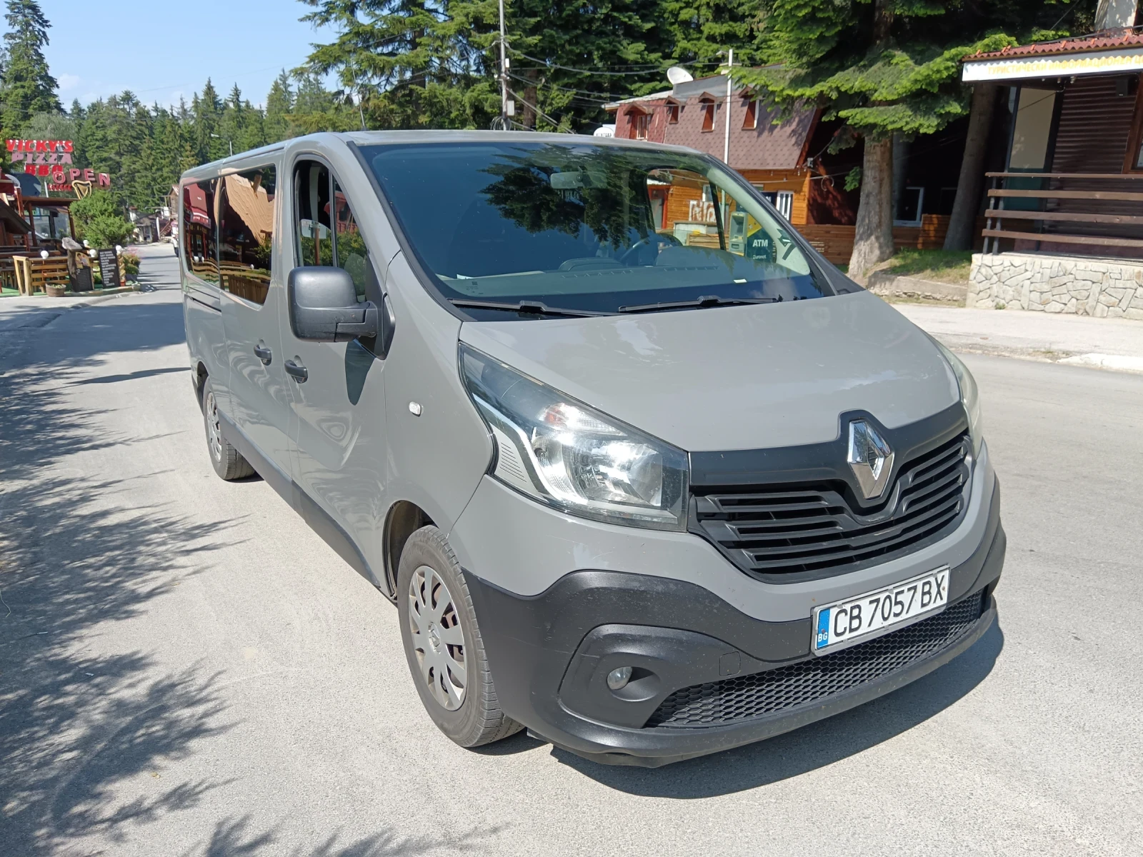 Renault Trafic DCI, снимка 5 - Бусове и автобуси - 53859585