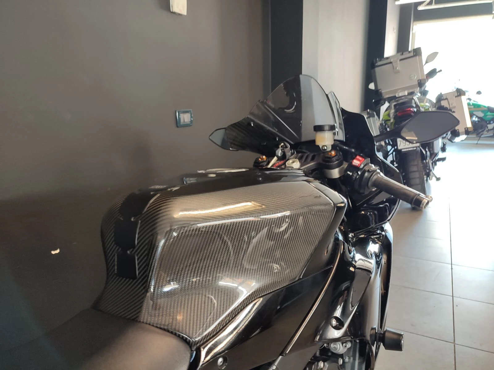 Yamaha YZF-R1, снимка 5 - Мотоциклети и мототехника - 55039184