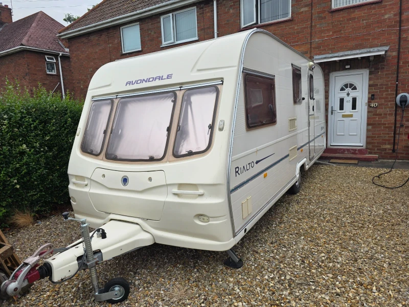 Каравана Avondale Rialto 550-4