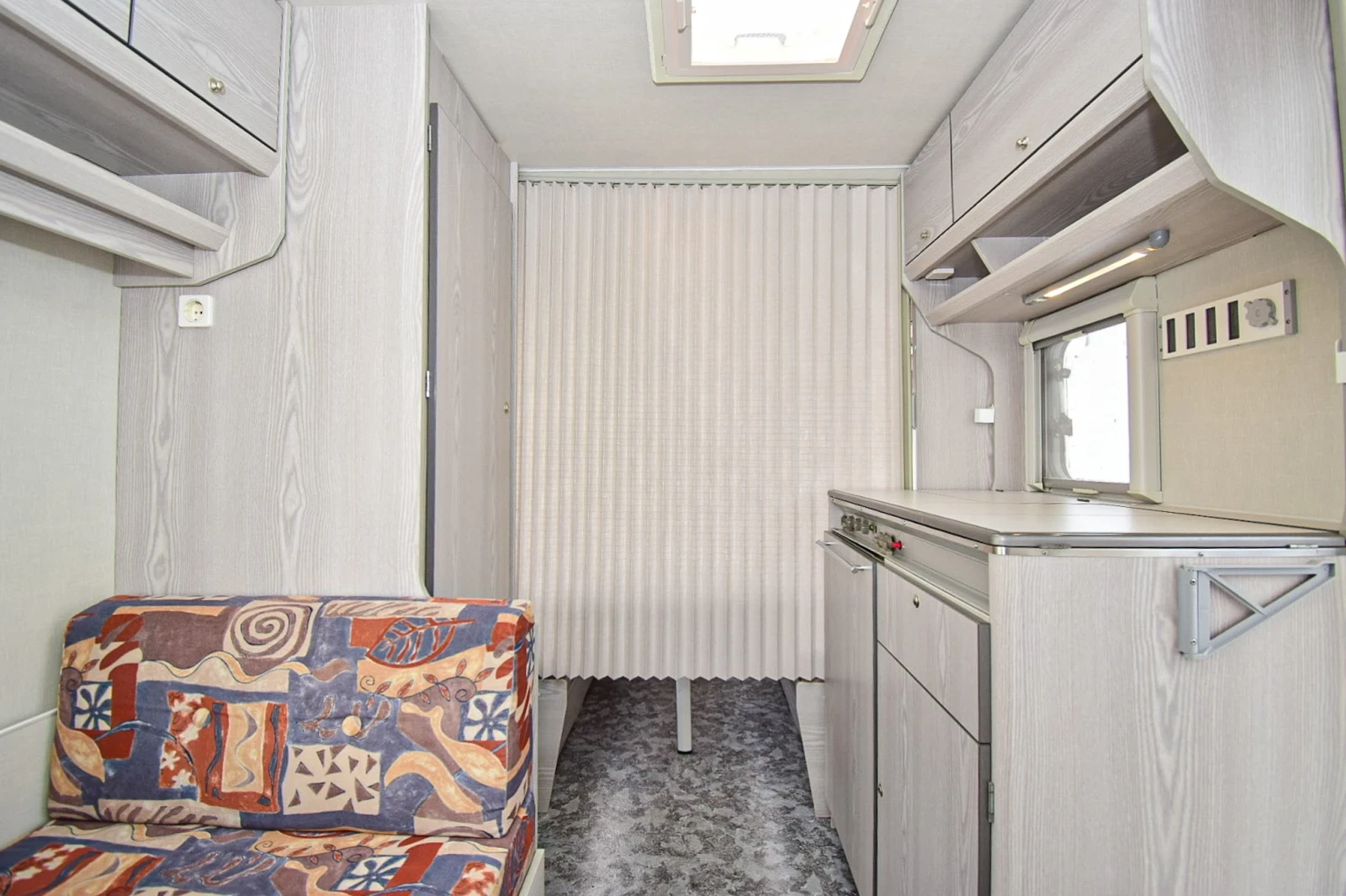 Каравана KIP Sun Line 41/ mover/ тента - изображение 5