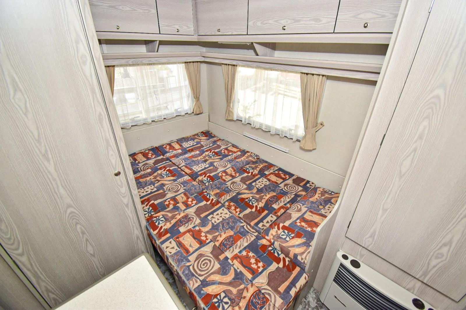 Каравана KIP Sun Line 41/ mover/ тента - изображение 10