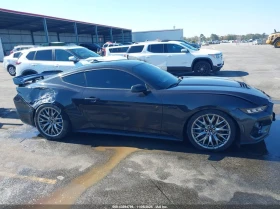 Ford Mustang 5l Gt Premium Fastback, снимка 13