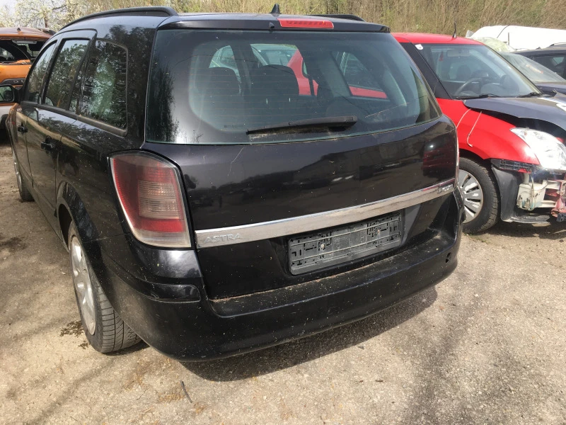 Opel Astra 1.7 cdti, снимка 4 - Автомобили и джипове - 45073887