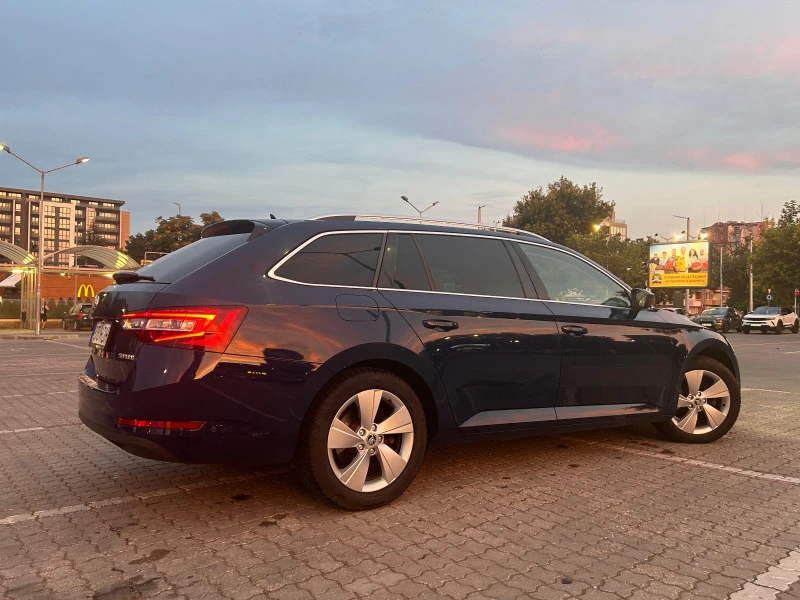 Skoda Superb Combi 2.0 TDI, снимка 6 - Автомобили и джипове - 47627391