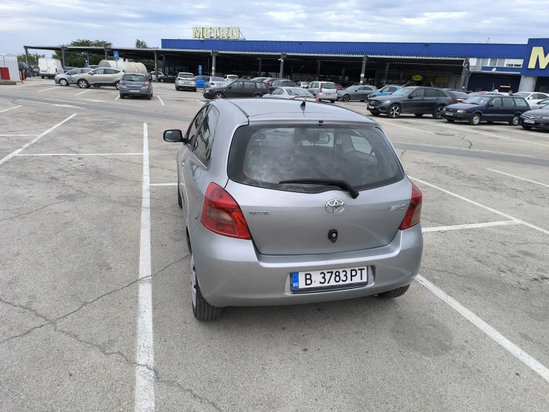 Toyota Yaris 1.3 , снимка 4 - Автомобили и джипове - 47293425