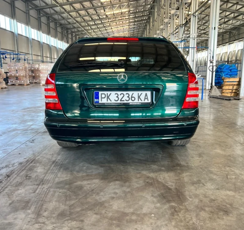 Mercedes-Benz C 220 TOP, снимка 11 - Автомобили и джипове - 47396977