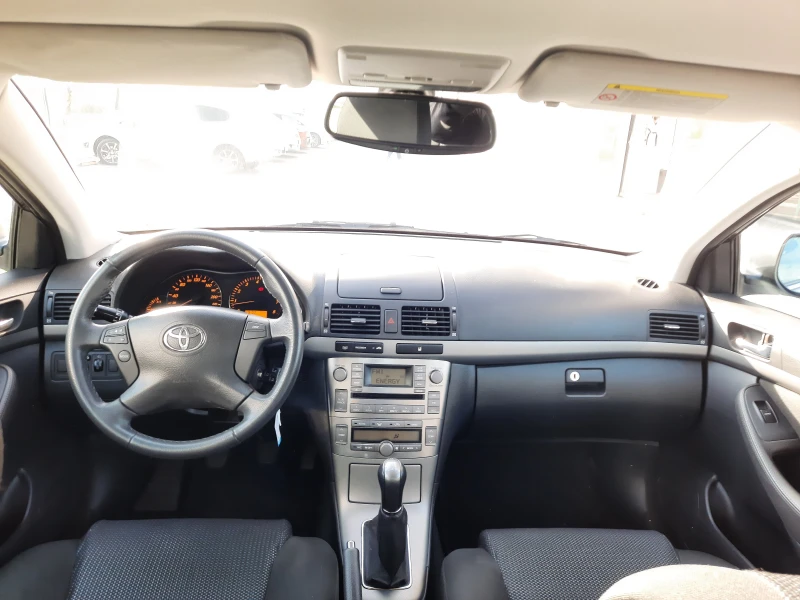 Toyota Avensis 1.8 VVT-i, снимка 10 - Автомобили и джипове - 47575589