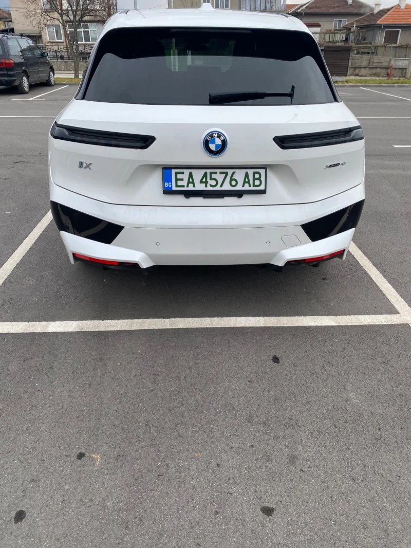 BMW iX xdrive40, снимка 5 - Автомобили и джипове - 51314686