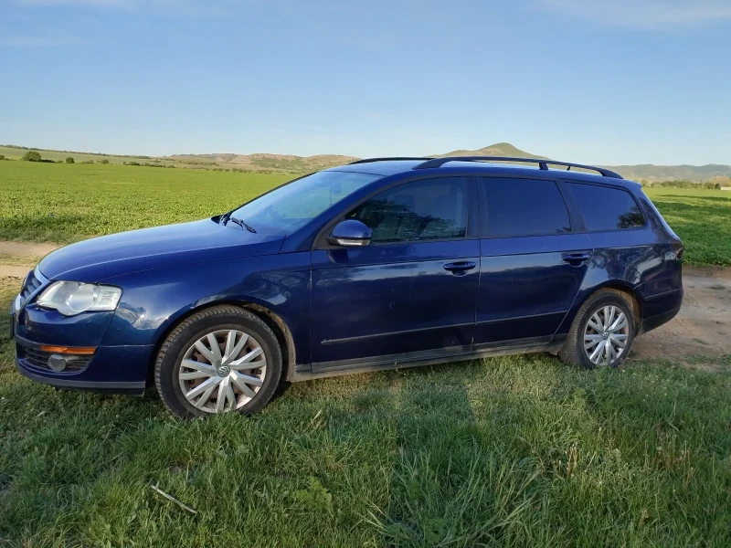 VW Passat, снимка 2 - Автомобили и джипове - 48935812